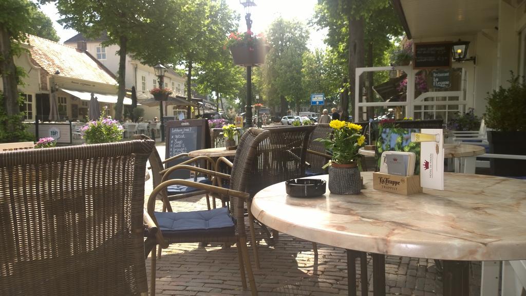 Hotel De Kroon Oirschot Exteriör bild